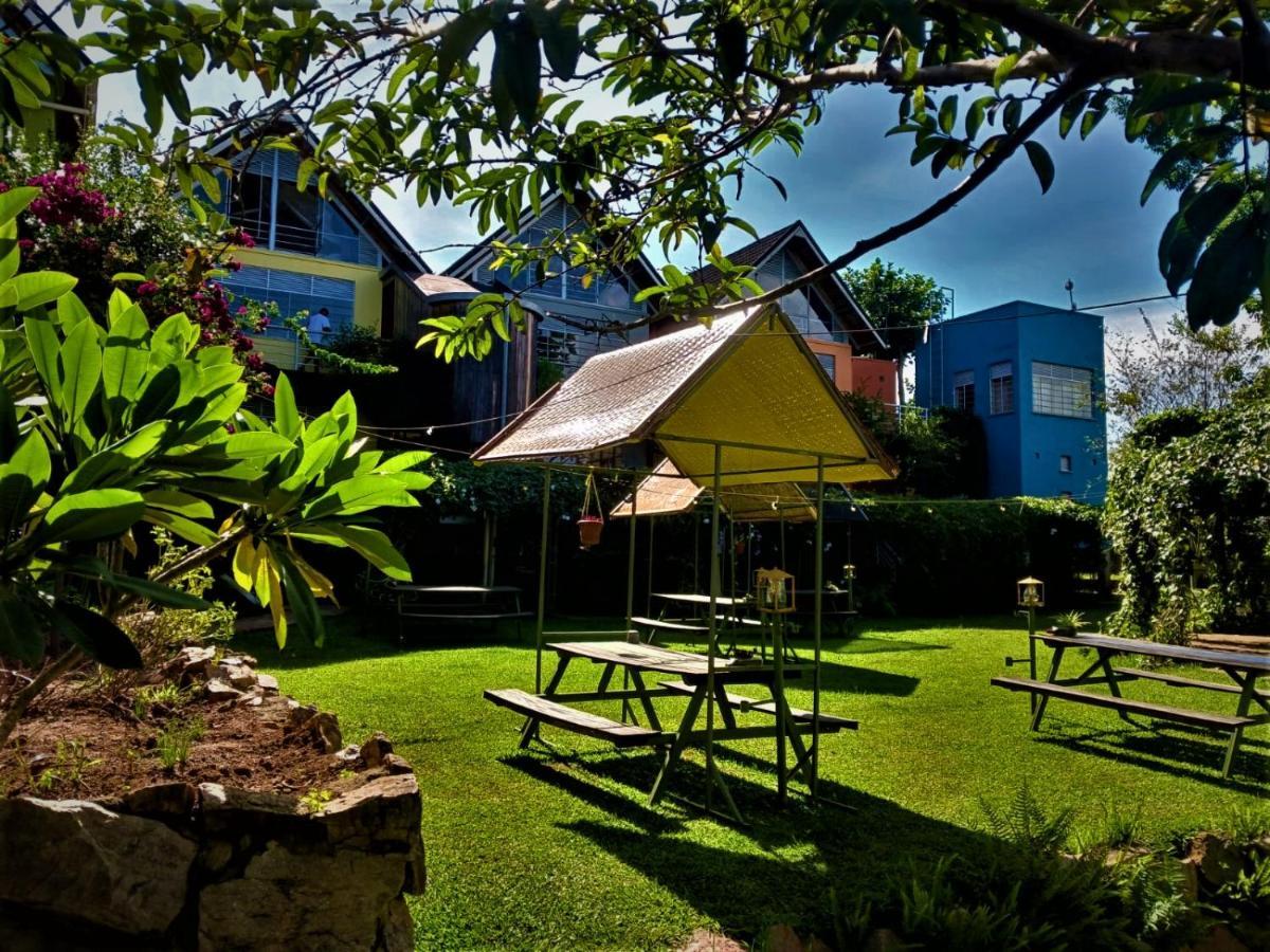Yellow Haven Lodge كامبالا المظهر الخارجي الصورة