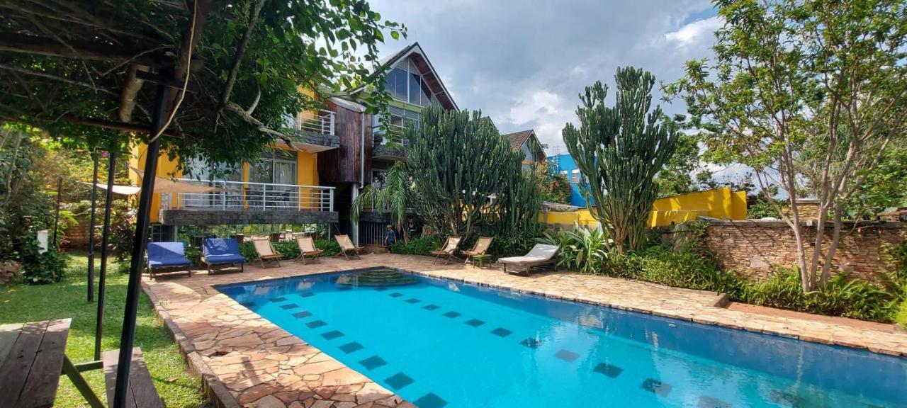 Yellow Haven Lodge كامبالا المظهر الخارجي الصورة