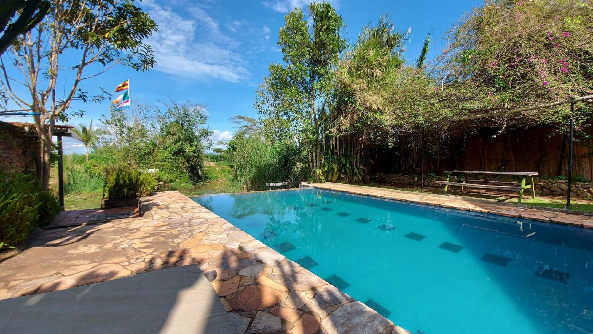 Yellow Haven Lodge كامبالا المظهر الخارجي الصورة